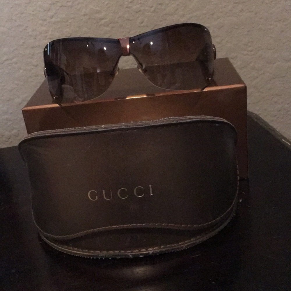Authentic Gucci sunglasses with box and case